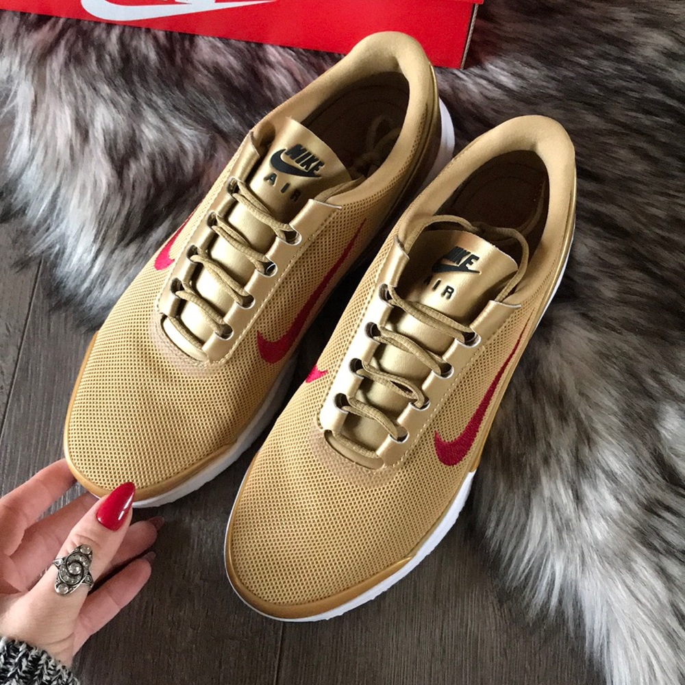 NWT 🔥Nike Air Max Jewell Metallic Gold - Picture 7 of 8